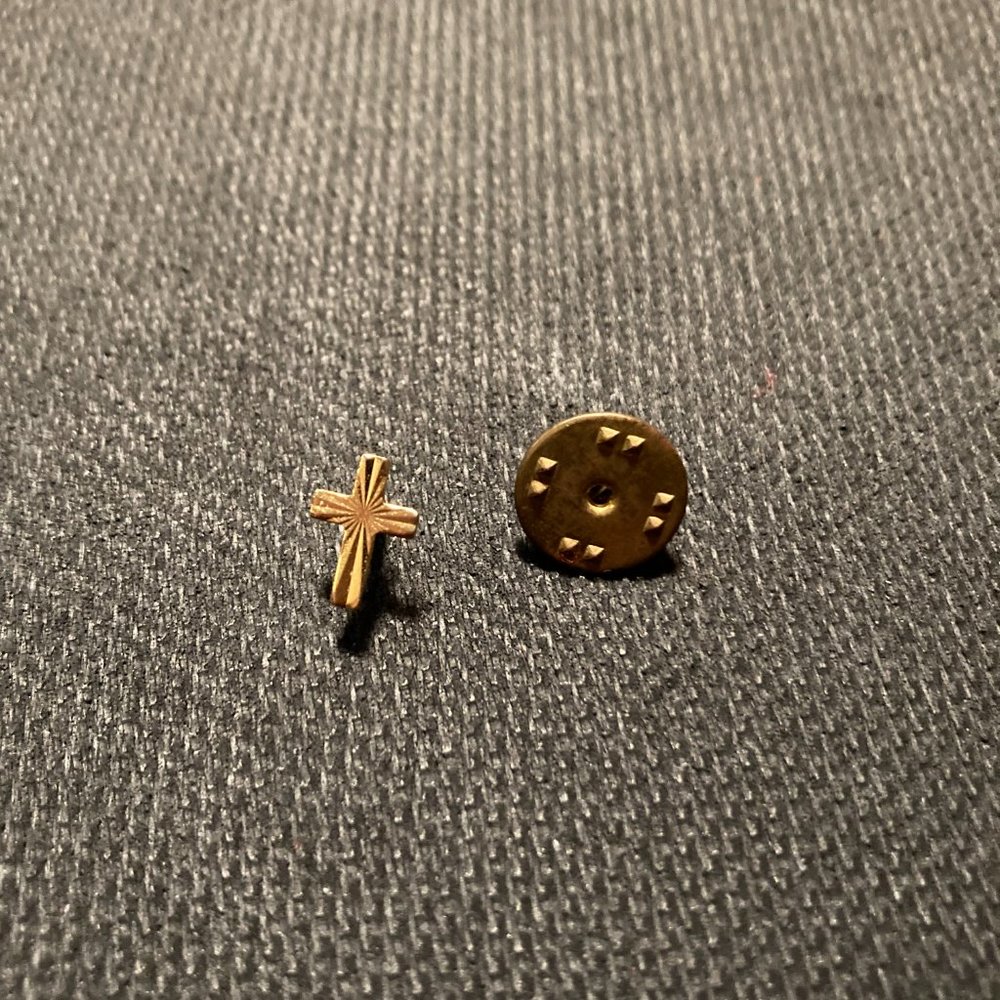 Holy Communion Lapel Pins Chalice Cross Vintage - Picture 8 of 14